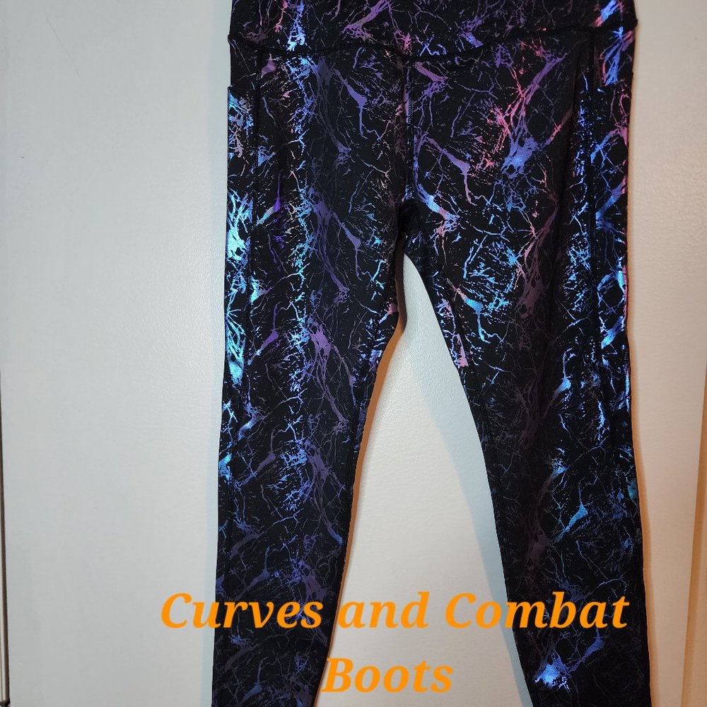 Curves and Combat Boots legging XXL Northern lights foil print
